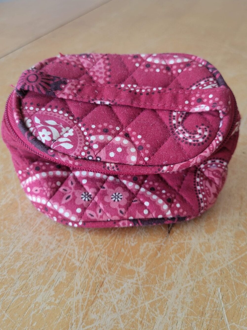 Vera Bradley Mesa Red Paisley Quilted Cotton Small Cosmetic Makeup Bag Retired